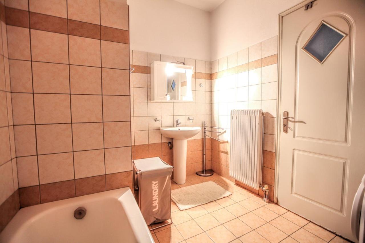 Grand Meteora Central Luxury Apartment カランバカ エクステリア 写真