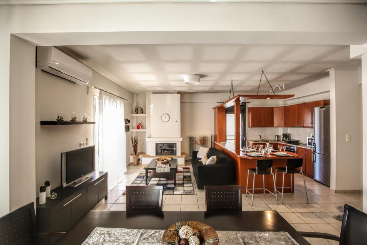 Grand Meteora Central Luxury Apartment カランバカ エクステリア 写真