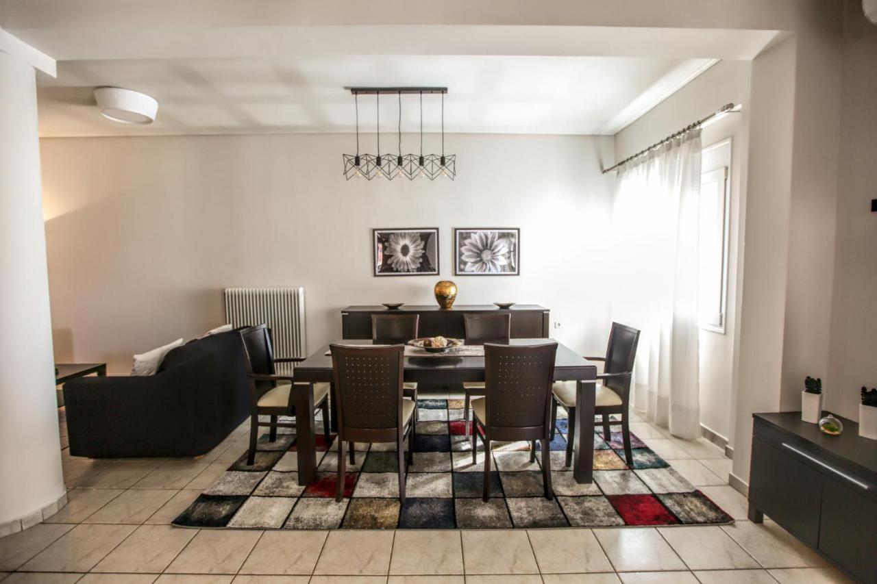 Grand Meteora Central Luxury Apartment カランバカ エクステリア 写真