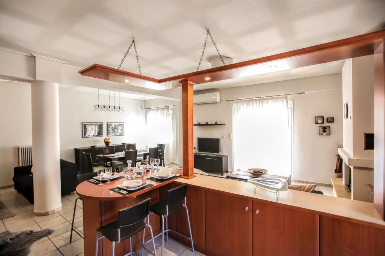 Grand Meteora Central Luxury Apartment カランバカ エクステリア 写真