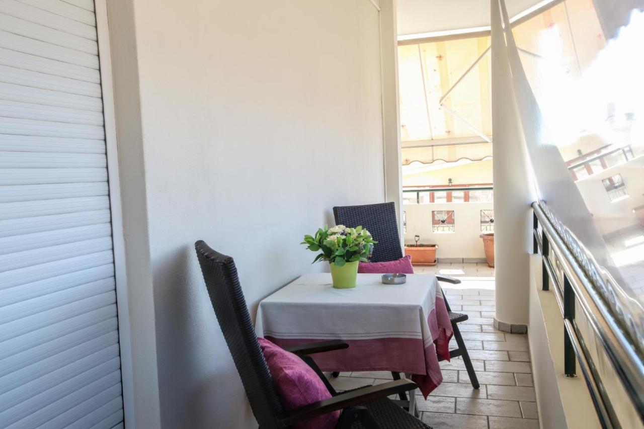 Grand Meteora Central Luxury Apartment カランバカ エクステリア 写真